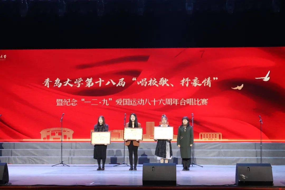 盛装“雪世界”“尔滨”上演冬日浪漫