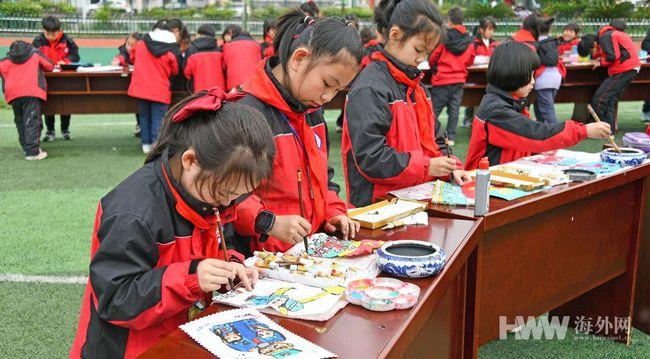40岁唐嫣36岁赵丽颖同演时代女性，复古大波浪烈焰红唇，各不相同