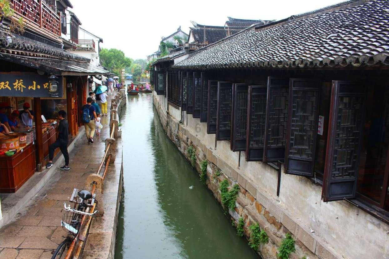 东软集团：拟1亿元-2亿元回购公司股份